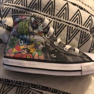 Converse TEEN TITANS Little kids sz 9